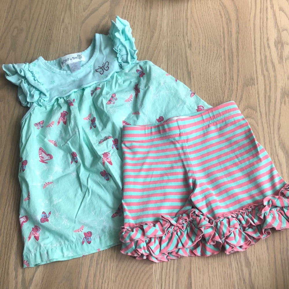 Girls butterfly coordinating top and shorts set